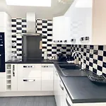 La Vie, Maison Entiere Pour 4 Personnes, Avec Exterieur, Inclus, Menage, Linge, Wifi *