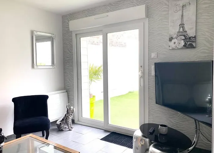 Prázdninový dům La Vie, Maison Entiere Pour 4 Personnes, Avec Exterieur, Inclus, Menage, Linge, Wifi