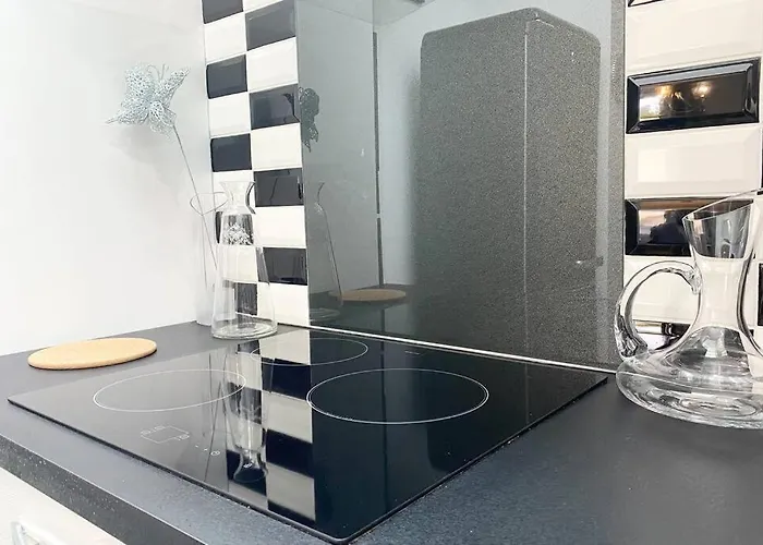 La Vie, Maison Entiere Pour 4 Personnes, Avec Exterieur, Inclus, Menage, Linge, Wifi *